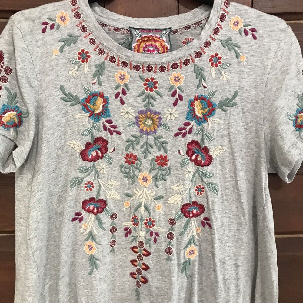 Johnny Was Top Womens S Gray Floral Embroidered Art To Wear Colorful Flower - Picture 2 of 5